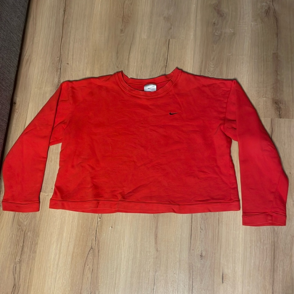 Baggy Cropped Red Nike‎ Sweater. Y2K. Made in Canada. Silver Tag.